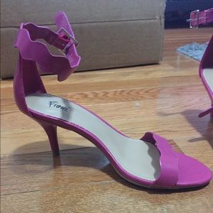 New shoes size 5 heel 2”